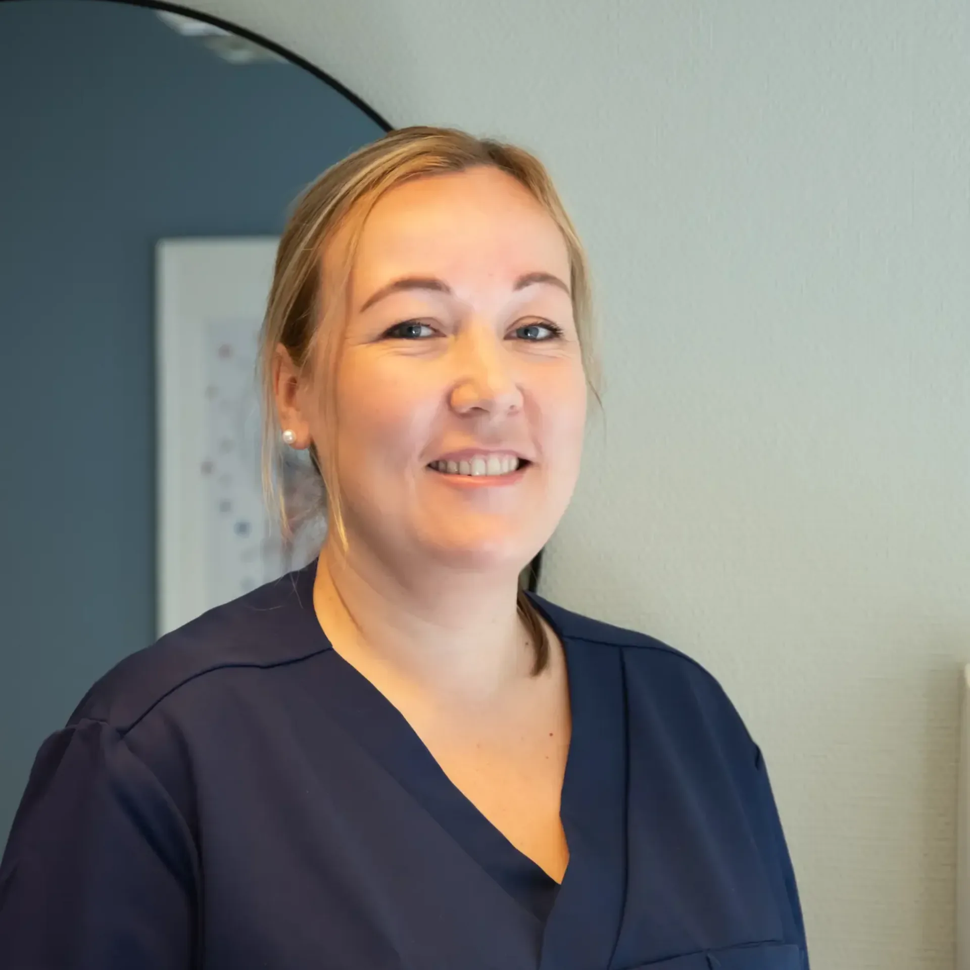 Tannhelsesekretær & tannpleier Kristine